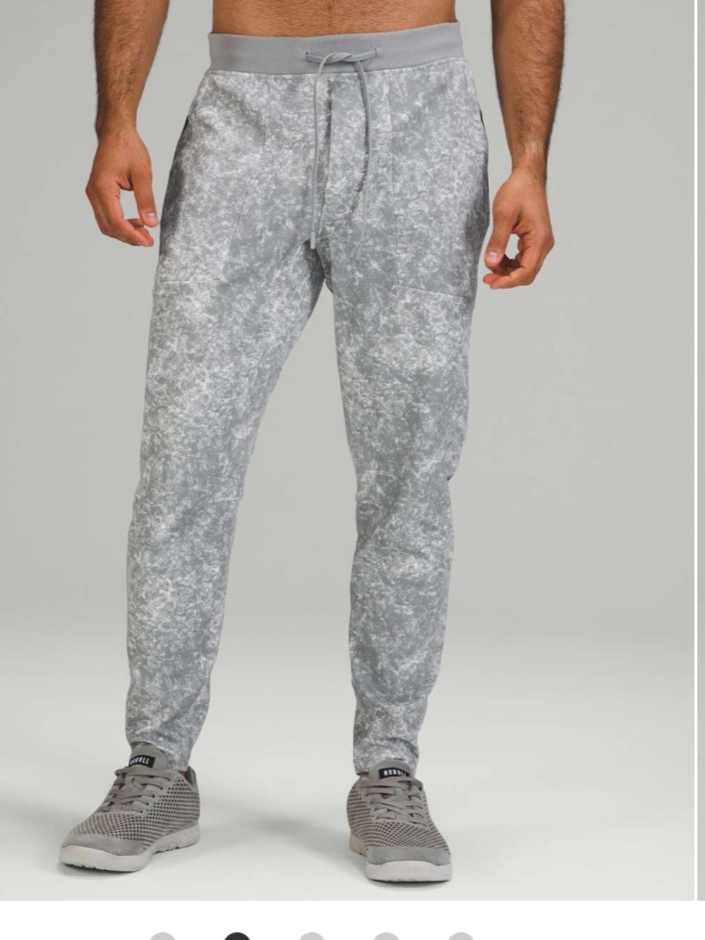Lululemon Textured Tech Pant
Denim Wash Print White Rhino Grey Multi size Medium